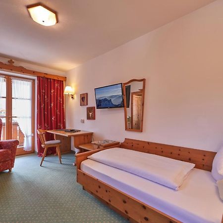 Landhotel Zum Bad Krün Eksteriør billede