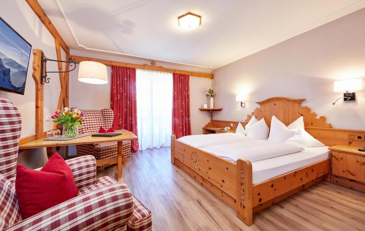 Landhotel Zum Bad Krün Eksteriør billede
