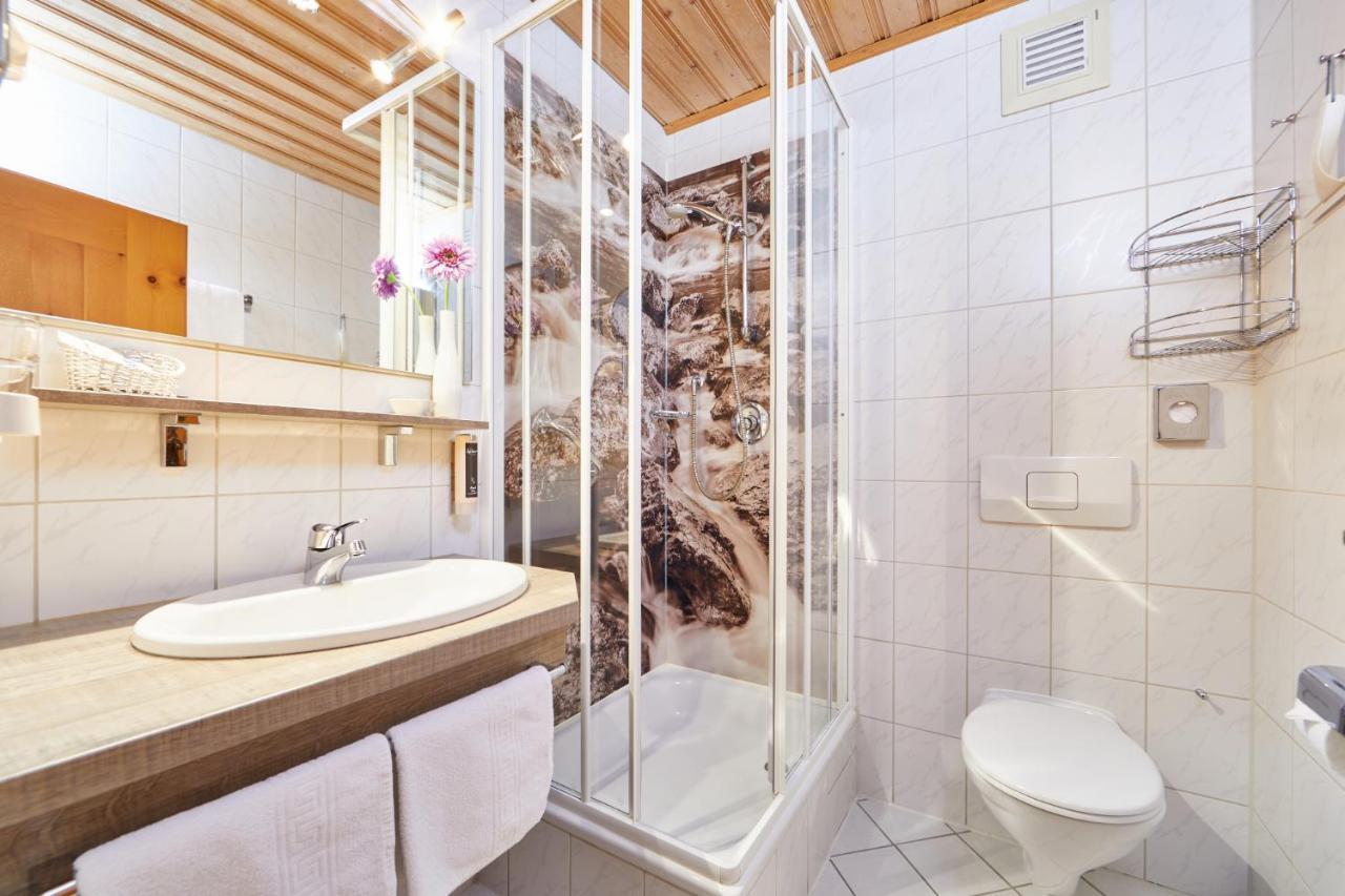 Landhotel Zum Bad Krün Eksteriør billede