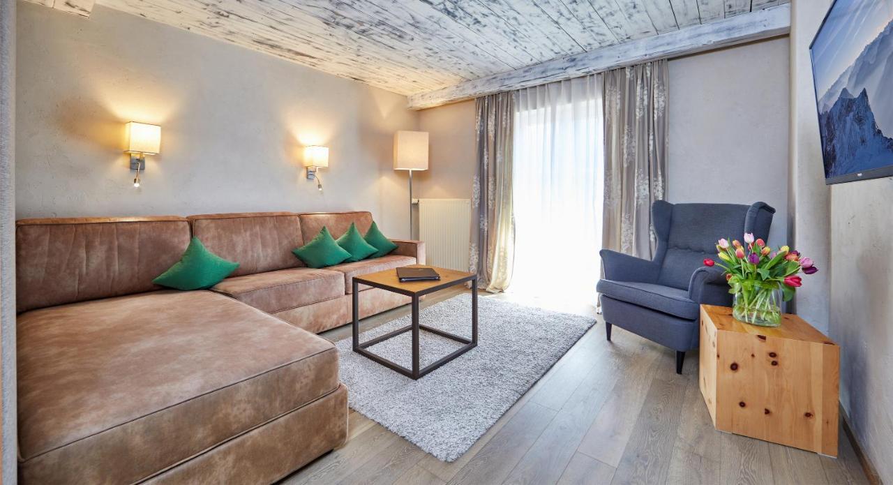 Landhotel Zum Bad Krün Eksteriør billede