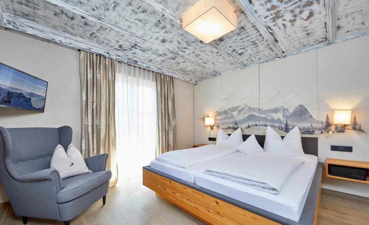 Landhotel Zum Bad Krün Eksteriør billede