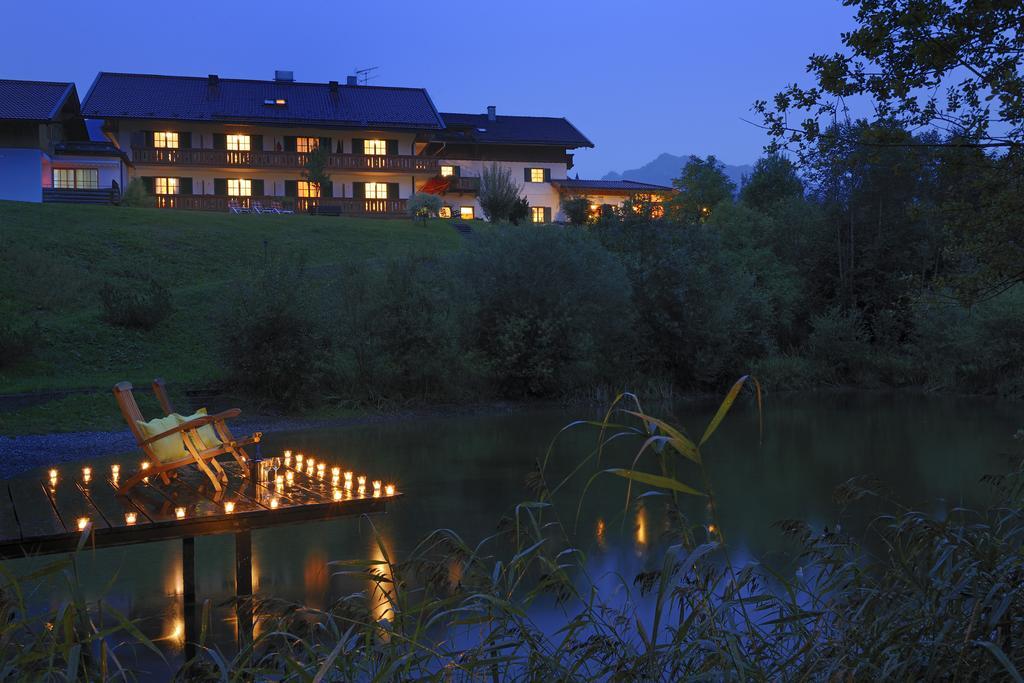 Landhotel Zum Bad Krün Eksteriør billede